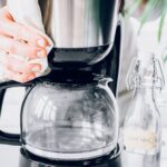 how to clean coffee makers with vinegar